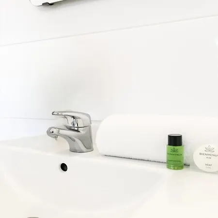 Louvre - Premium For 3 *